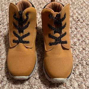 Kids boots